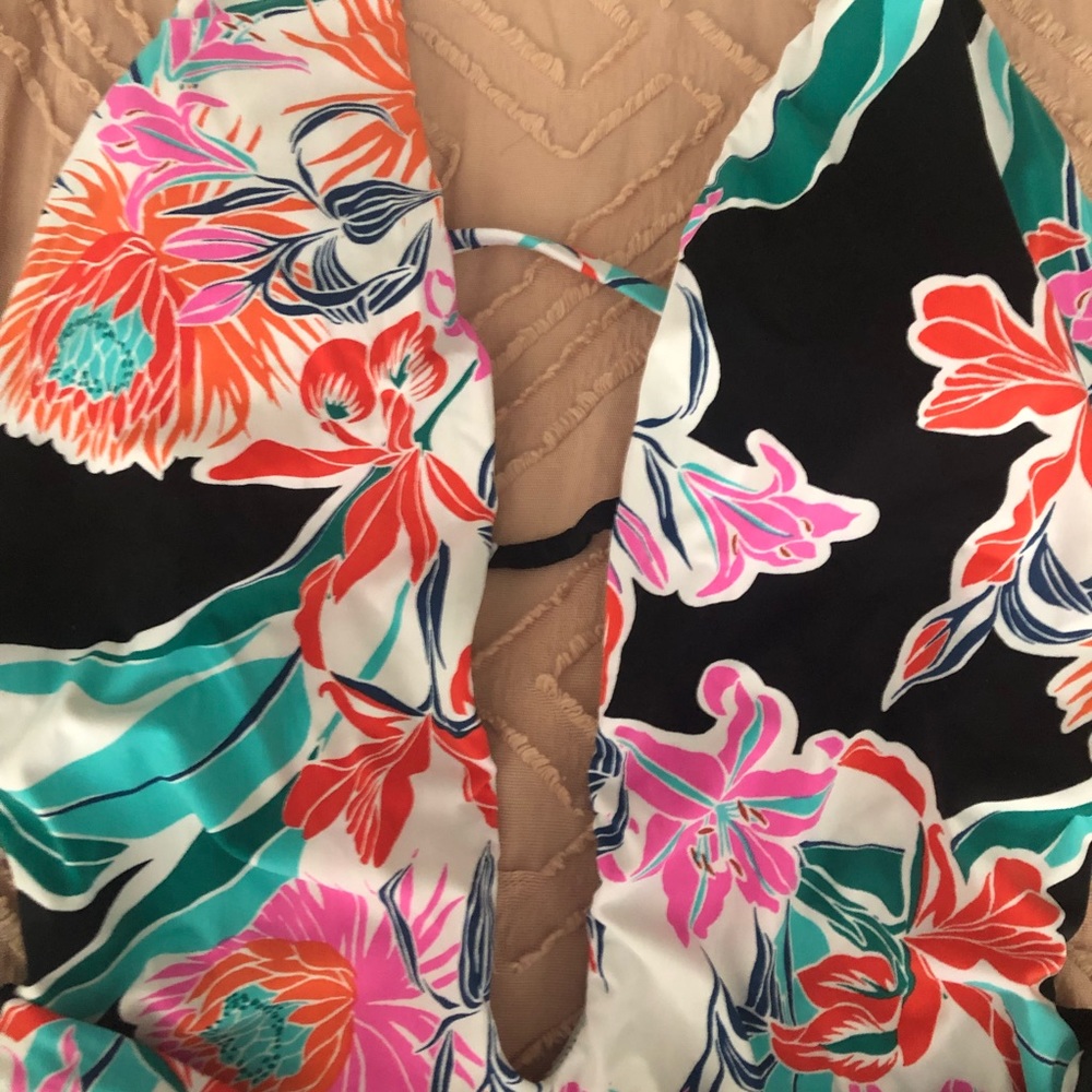 Floral Trina Turk Swimsuit - Picture 6 of 9